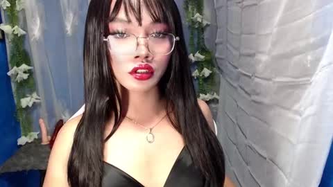 Ella online show from October 30, 11:22 am