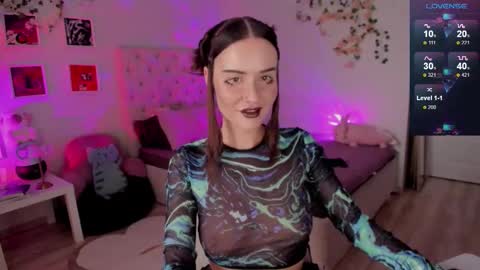 Snapshot of ella_gdss chatting on October 25, 9:19 am ELLA online show from October 25, 9:19 am