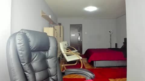 Ella online show from October 28, 5:58 pm