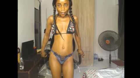 ella online show from March 14, 7:23 am