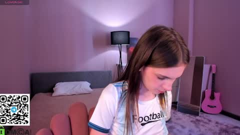 ellafex online show from June 6, 12:22 pm