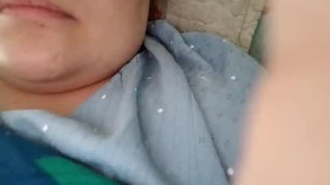 Snapshot of ellajossie chatting on October 23, 7:21 am Ella online show from October 23, 7:21 am