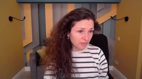 EllaLongs online show from April 10, 11:26 am