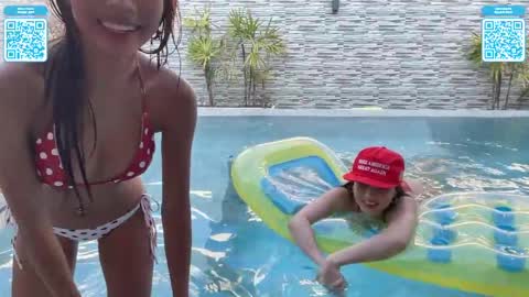 Ella Mira online show from April 23, 9:50 am