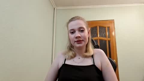 ellaygray online show from July 28, 3:21 pm