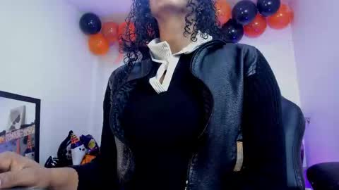  Ellie   online show from November 3, 2:29 pm