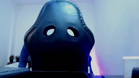  Ellie   online show from October 4, 1:20 pm