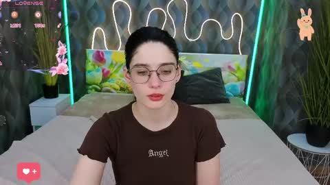 ellie_magic online show from April 6, 1:12 pm