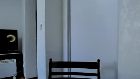 Ellie online show from April 15, 8:06 am