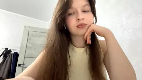 Ellie online show from January 18, 1:31 pm