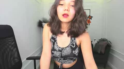 Snapshot of ellievensda chatting on October 31, 5:41 am ellievensda online show from October 31, 5:41 am