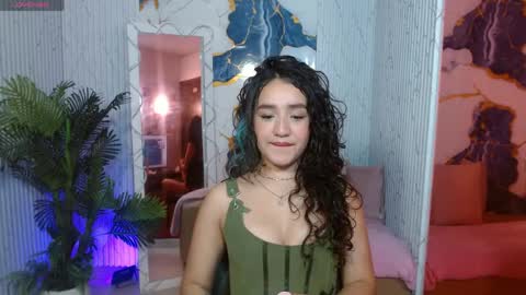 ellis_tay online show from April 10, 12:10 pm
