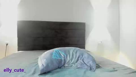 Elly Cute  online show from February 26, 8:06 am