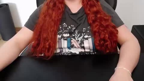 Elly online show from April 24, 1:35 pm