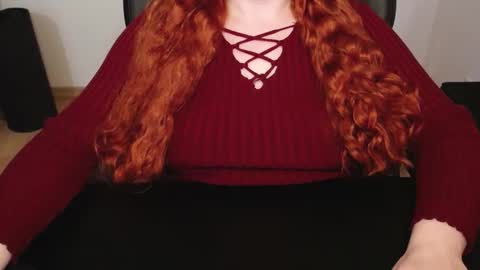 Elly online show from April 22, 6:15 pm