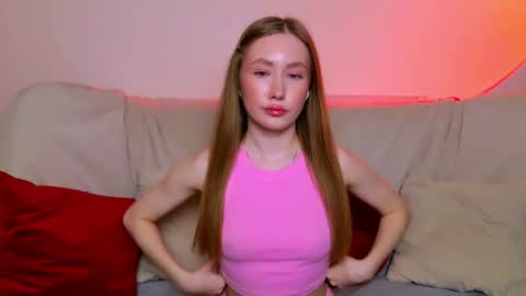  Elly  online show from April 22, 3:46 am