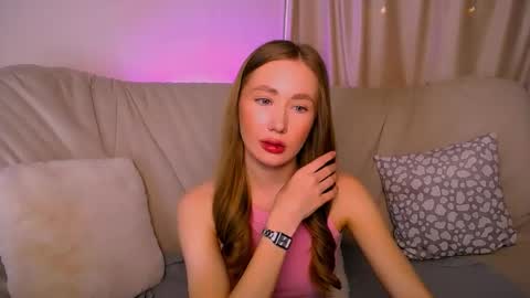  Elly  online show from March 17, 3:33 am