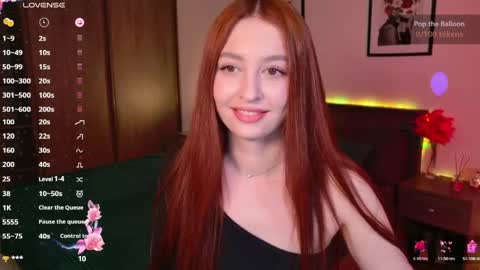 EllyPeach online show from April 14, 3:15 pm