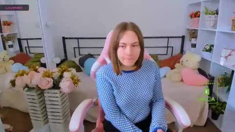 elma_lily online show from February 4, 8:07 am