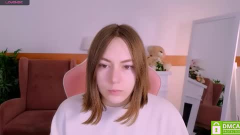 elma_lily online show from February 8, 8:07 am