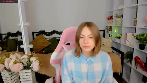 elma_lily online show from December 23, 7:25 am