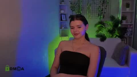 Ella online show from August 4, 12:56 pm