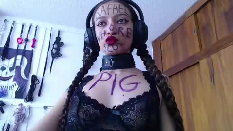 Chelsea  Please help me to reach 100 thumbs up online show from January 25, 6:46 pm