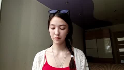 Elara online show from July 22, 2:14 am