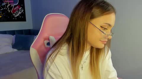 elsa_carterr online show from October 14, 9:01 am