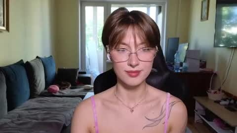 elsaangel online show from June 5, 5:25 am