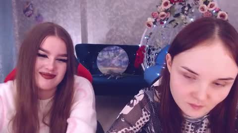 ElvingBella online show from December 19, 4:46 pm