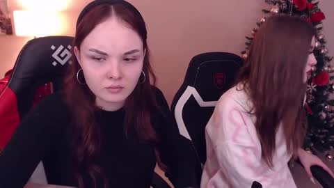 ElvingBella online show from December 25, 12:15 pm