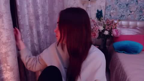 ElvingBells online show from December 17, 3:27 pm