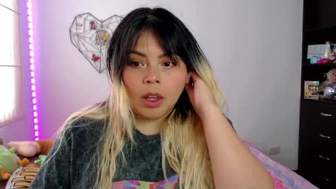 Ely online show from April 1, 10:18 pm