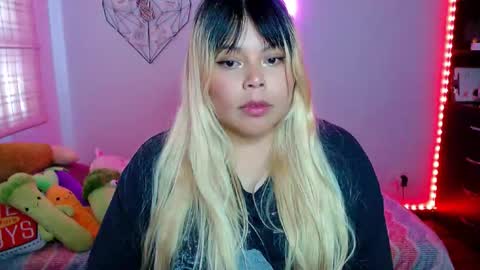 Ely online show from November 12, 9:06 pm