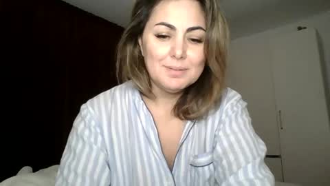 Em online show from September 29, 8:41 pm