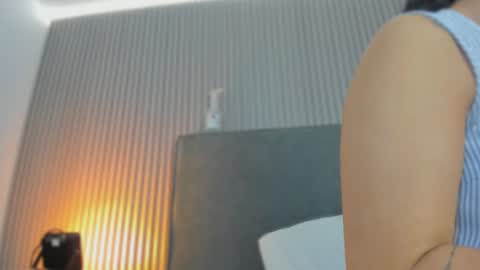 emelie_89 online show from February 21, 11:46 am