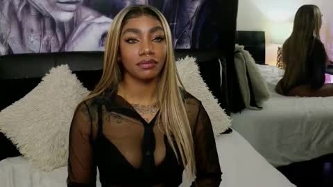 anyelii  online show from November 5, 6:04 am