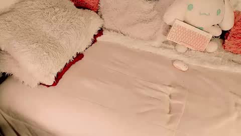 Emely Rous online show from October 28, 1:56 pm