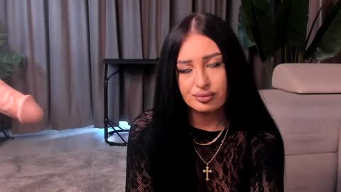 Emerald online show from April 7, 2:52 pm