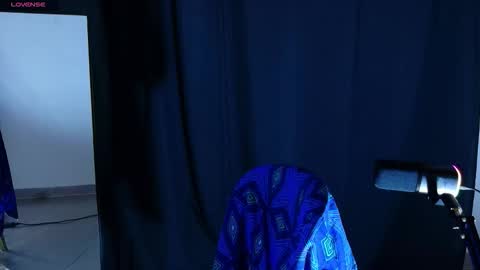 Emmily Roberts online show from October 18, 5:44 am