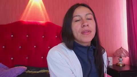 Emilia Gomez online show from October 17, 1:37 pm