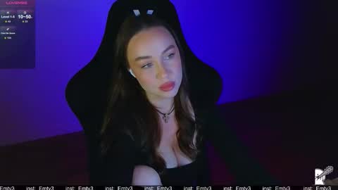 Emili online show from March 6, 3:44 pm