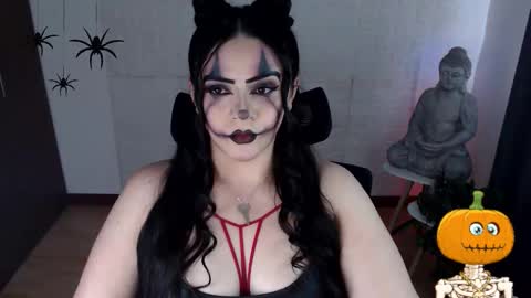 POWERFULL GODDESS EMILI online show from October 30, 8:09 pm