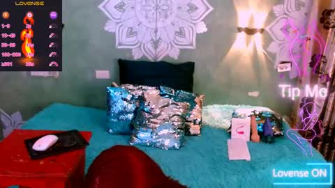 Emili roux online show from March 7, 9:27 pm