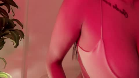 Emilia Big Boobs online show from March 11, 10:09 pm