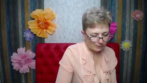 EmiliaGree online show from April 18, 7:07 pm