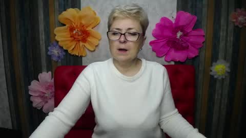 EmiliaGree online show from April 11, 5:06 pm