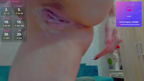 Emiliana online show from December 2, 4:27 pm