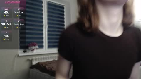 Emi online show from October 26, 9:14 pm